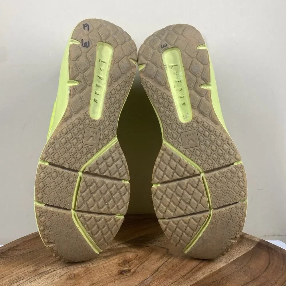 Veja Runner V2 Full Acid Yellow Womens Neon Green Yellow Size 9 Running Shoes